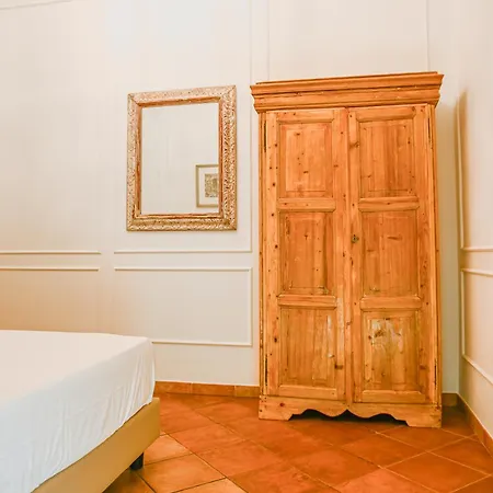 Feliz In Bed & Breakfast